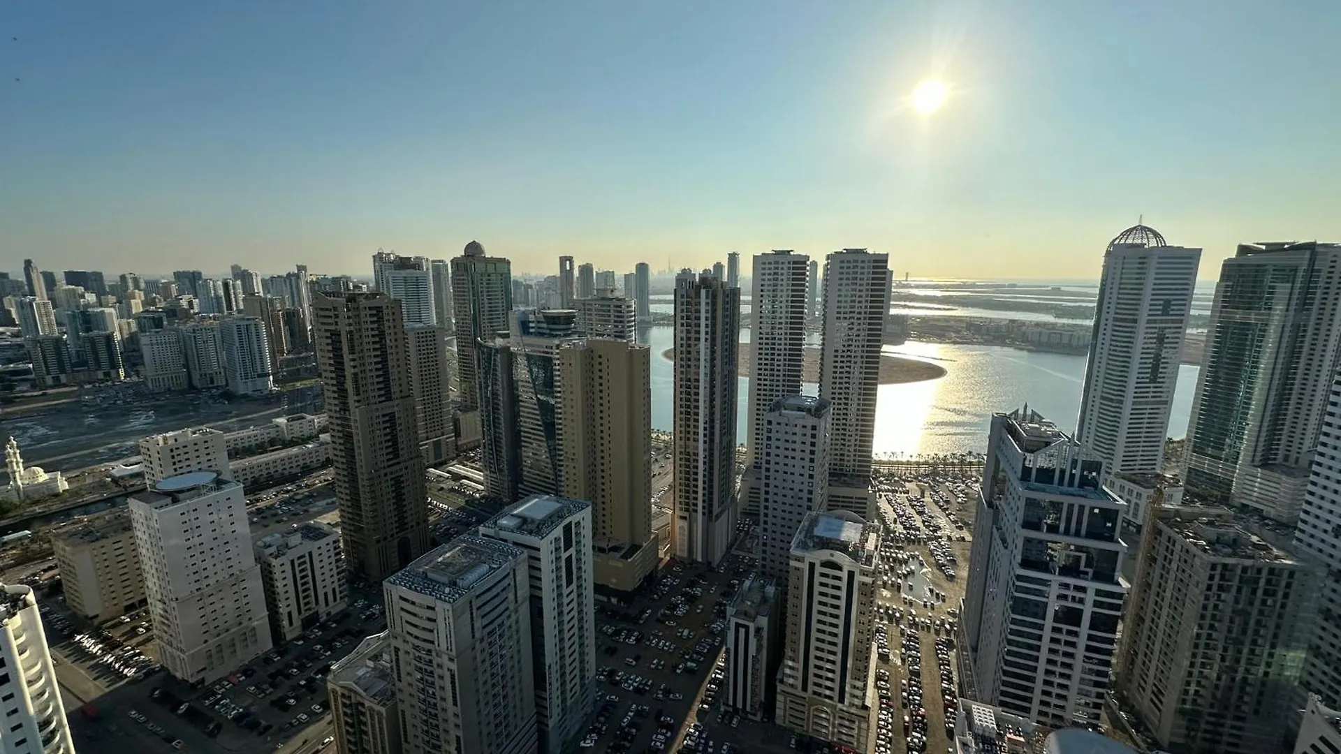 Luxury Appartement Amazing View 130M2 Al Majaz 3 Sharjah Apartment