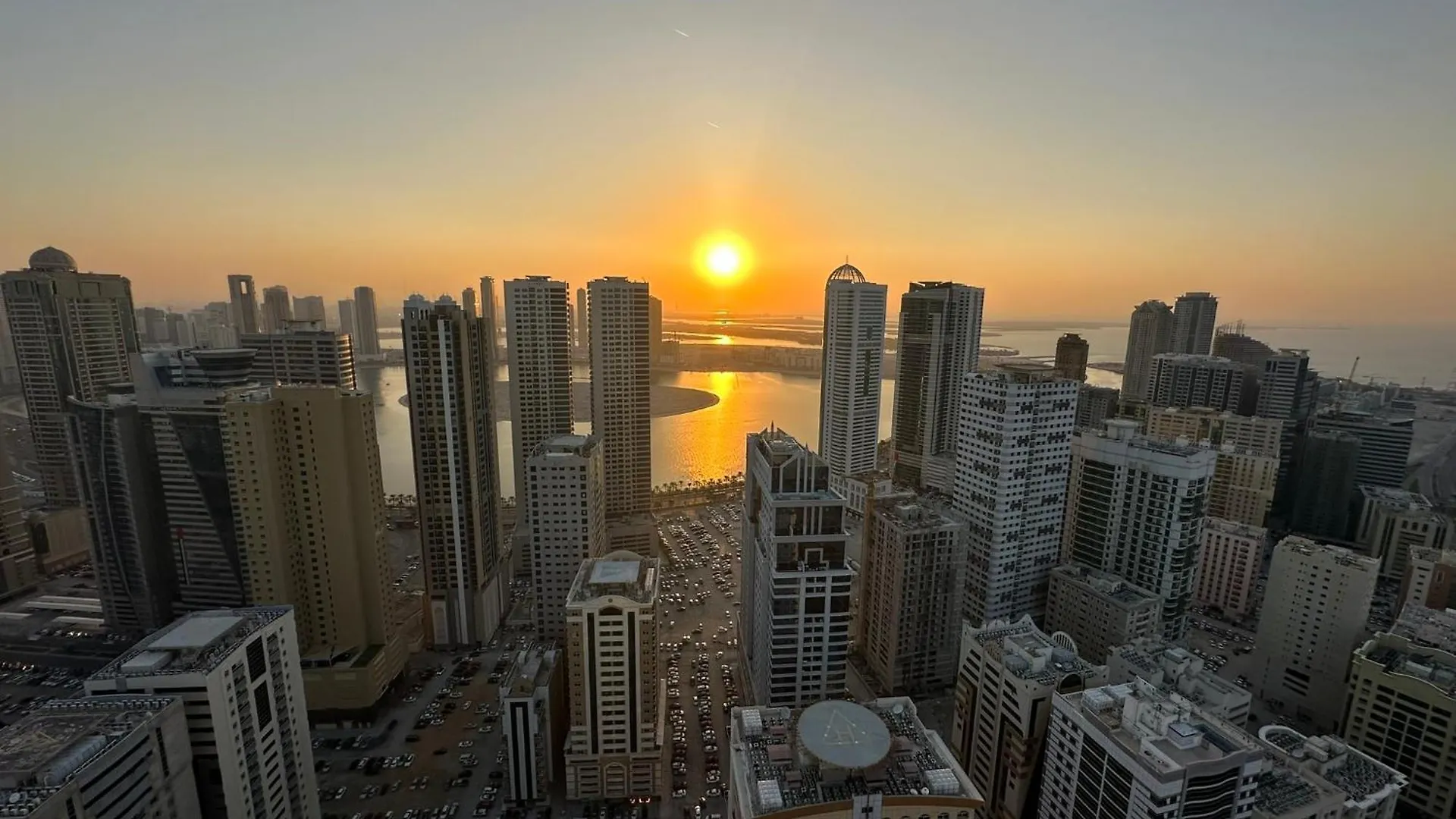 Luxury Appartement Amazing View 130M2 Al Majaz 3 Sharjah 0*,